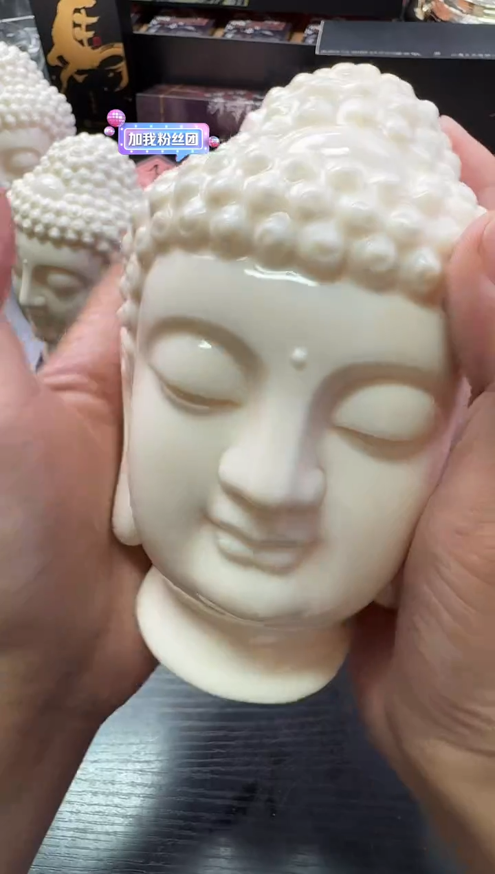 *劳*白瓷佛像-----------------