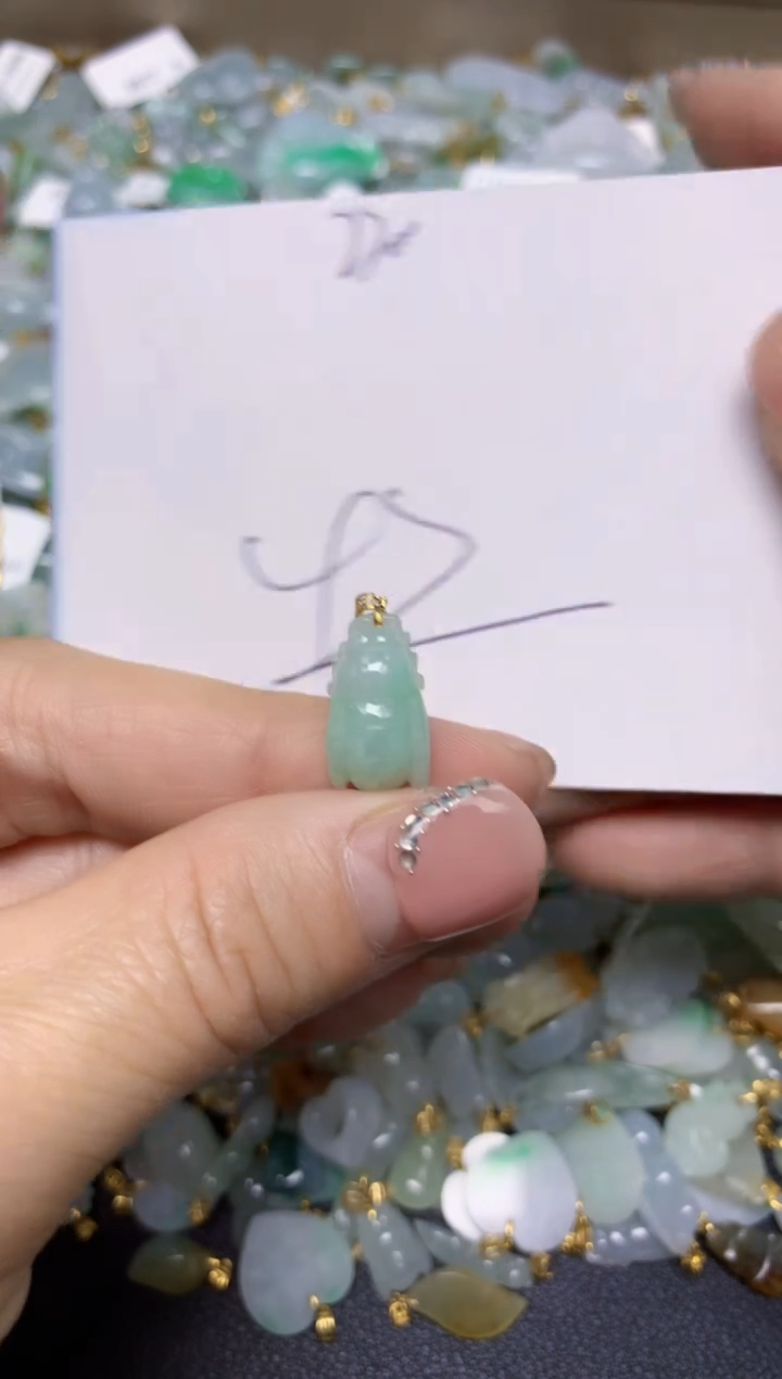 【闪购商品】翡翠挂件18K金镶嵌 天然翡翠A货