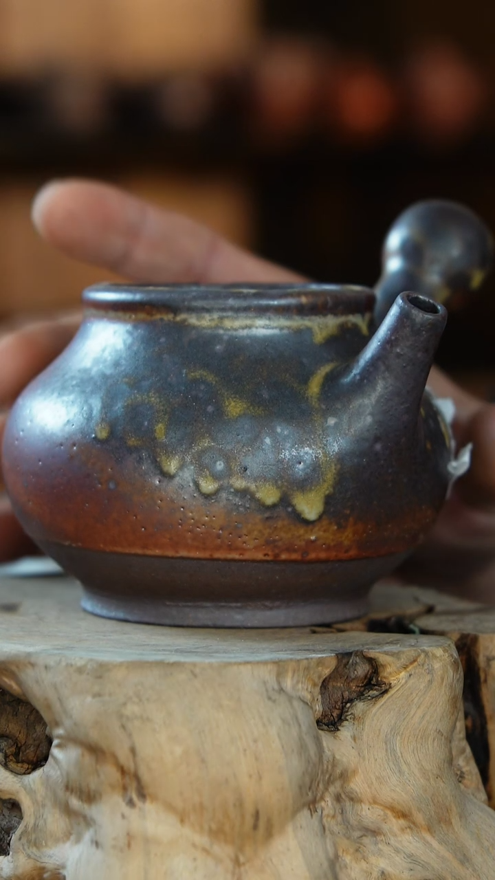 紫砂全手工侧把潘壶公道