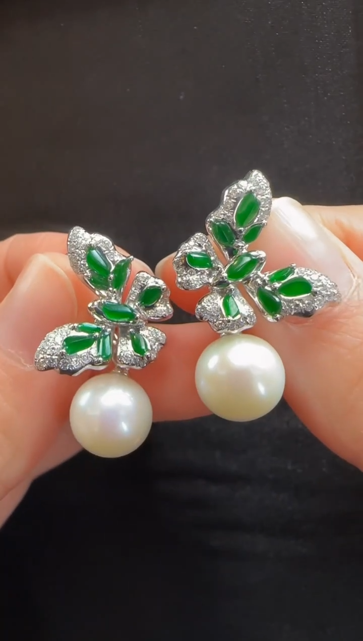 【闪购商品】翡翠耳环18K金镶嵌500蝴蝶一对