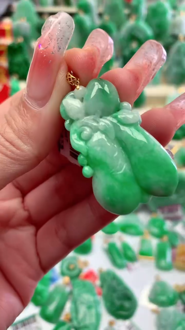 【闪购商品】翡翠颈饰18K金镶嵌挂件