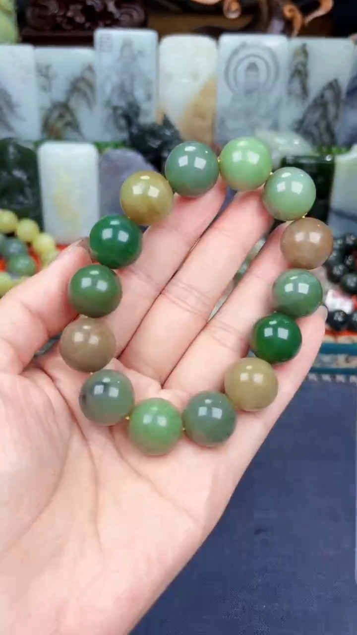 颈饰未镶嵌和田玉和田玉