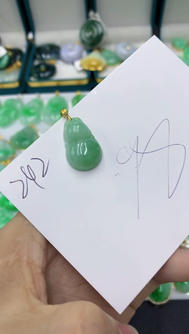 【闪购商品】翡翠18K金镶嵌颈饰111111111