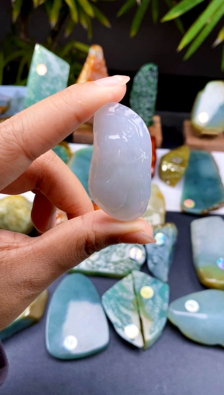 【闪购商品】定制翡翠未镶嵌翡翠