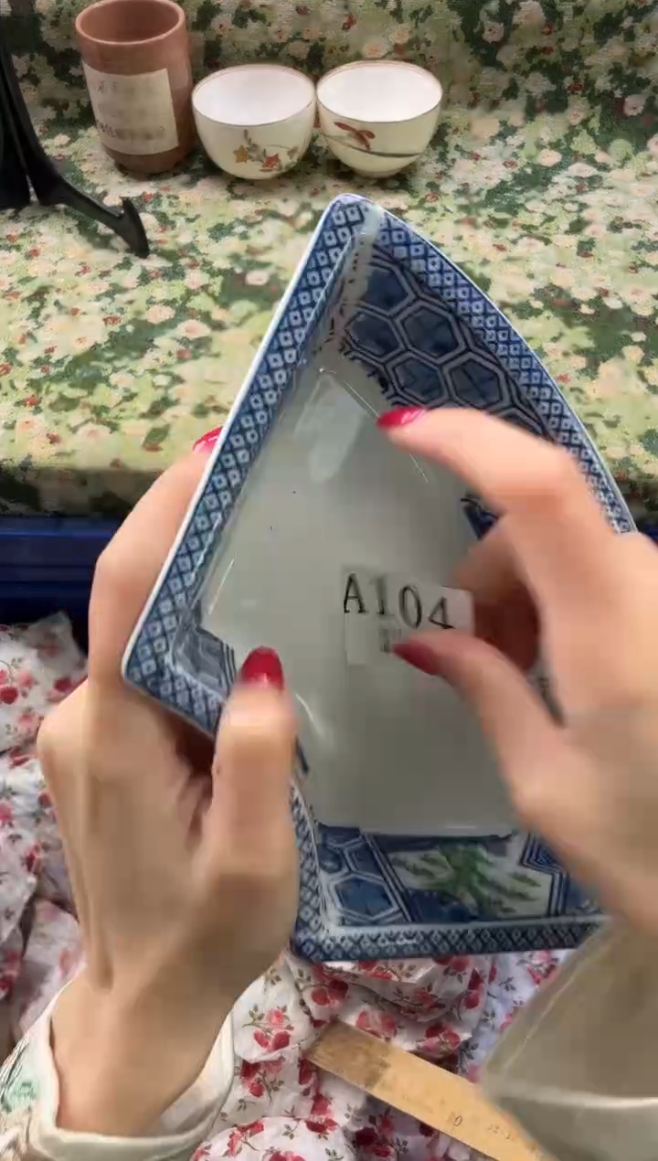 瓷片喵**喵       A104