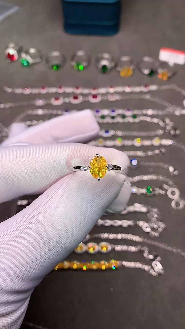 【闪购商品】彩色蓝宝石戒指银S925镶嵌......