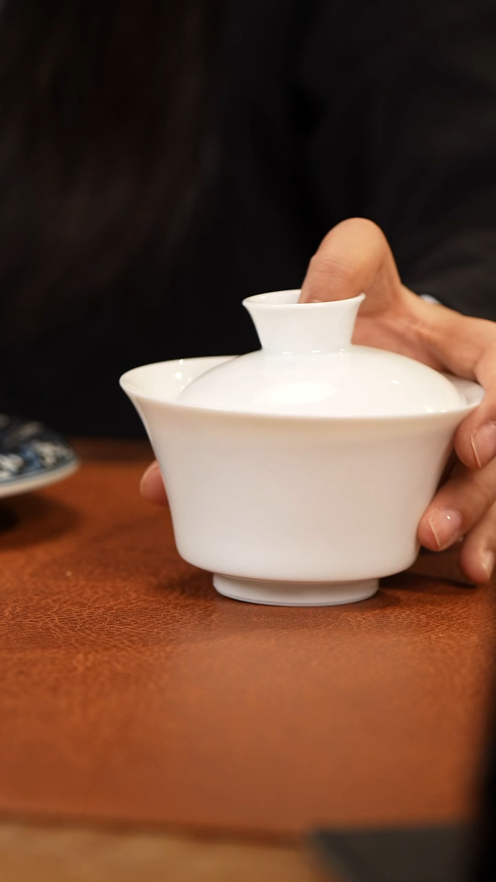 【闪购商品】杯景德镇高白泥白胎马蹄盖碗