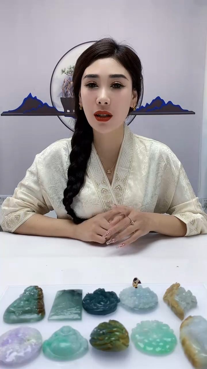 【闪购商品】定制翡翠未镶嵌4829DD-毛货挂件