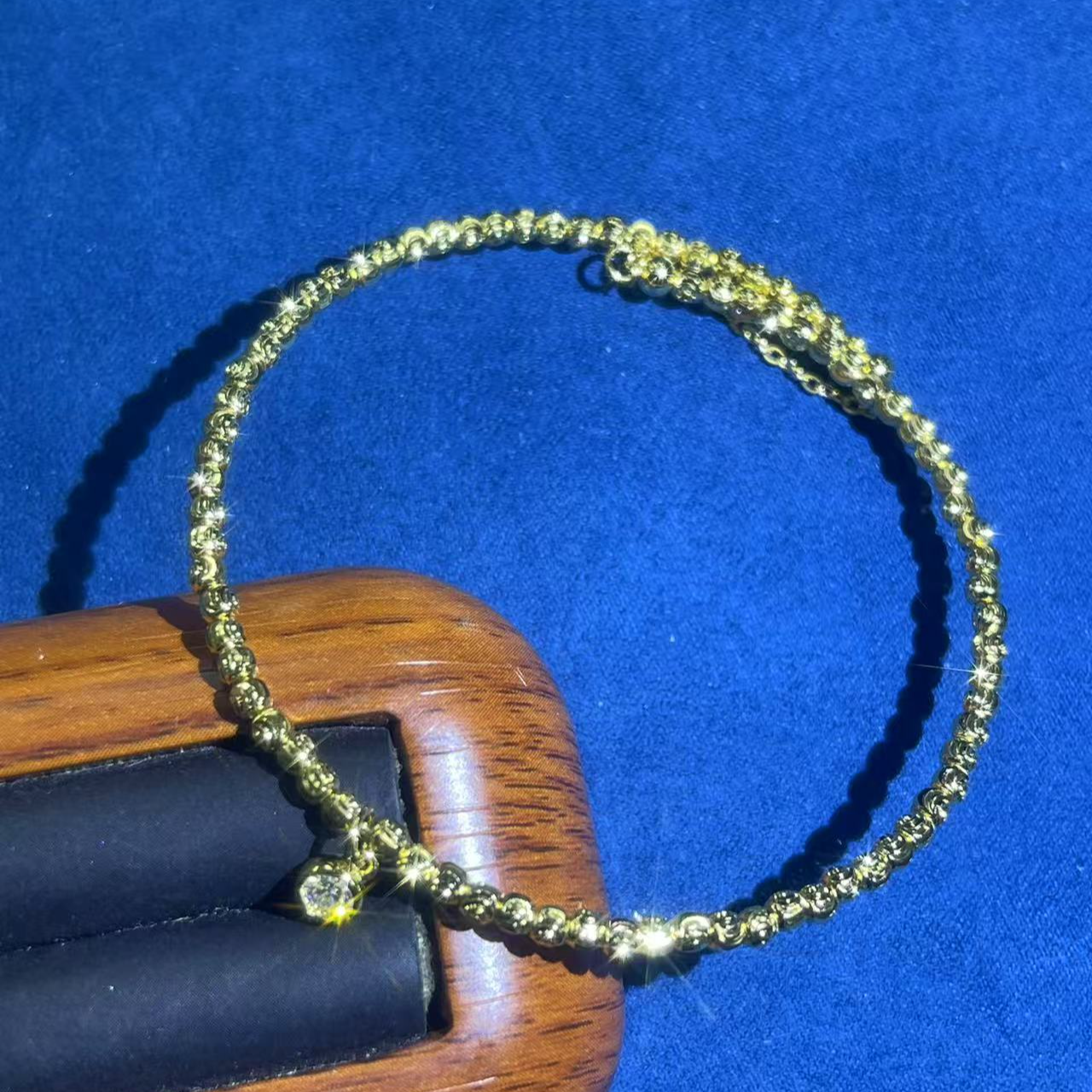 a317黄色幻影手镯多样性发货