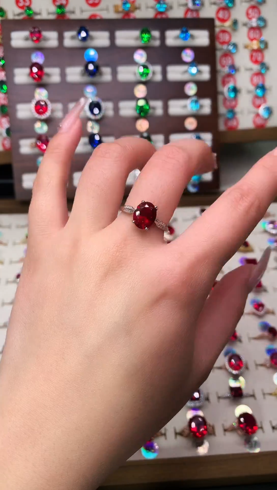 银S925镶嵌戒指红宝石8*10 酒红 银托