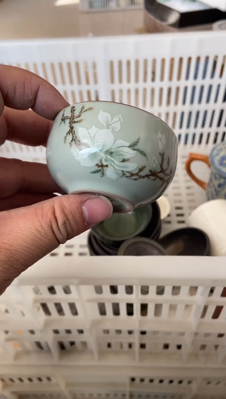 杯子瓷无运费险有瑕疵的摄影的产品有使用过的痕迹有点脏介意勿拍