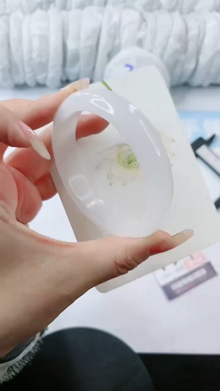 【闪购商品】石英质玉手镯未镶嵌 多样性发货V347