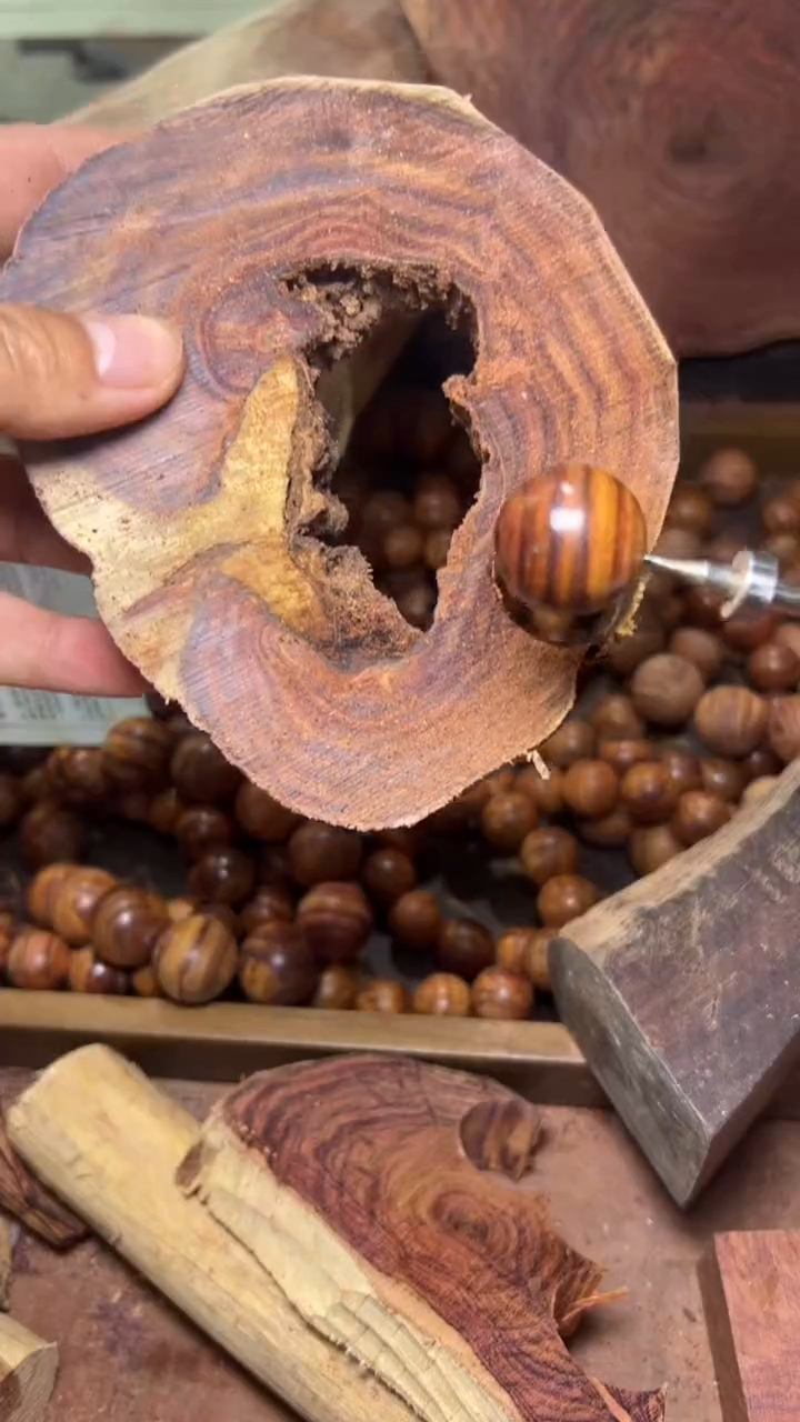 手串黄花梨/降香黄檀海南黄花梨1.8单圈13颗手串定制，不退不换