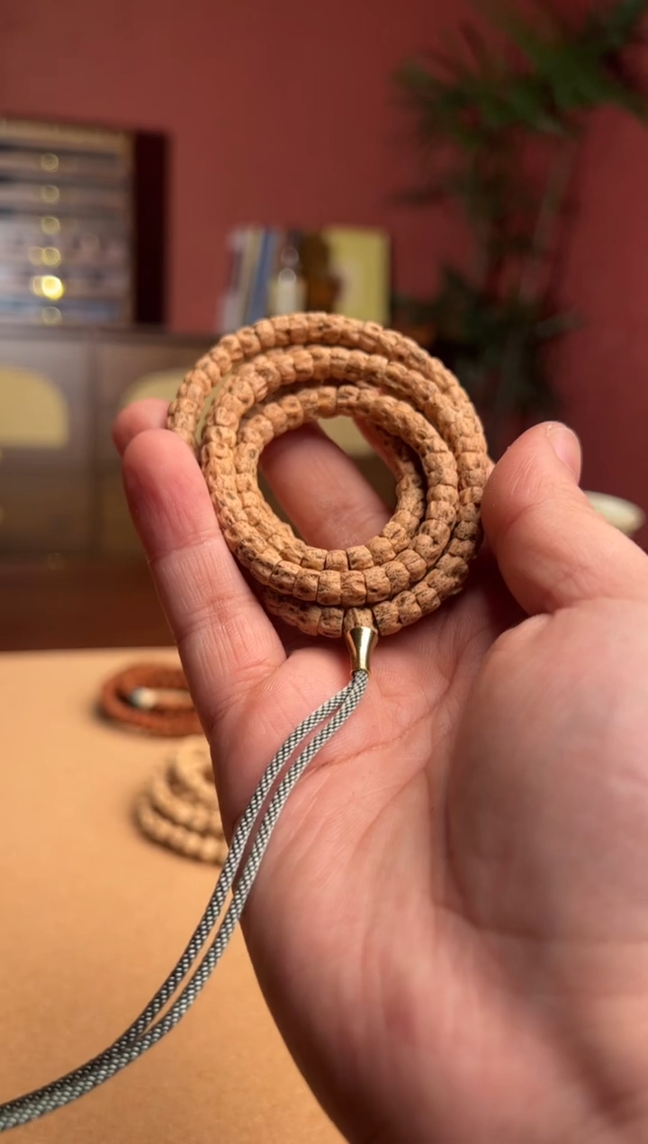 【闪购商品】柏香籽/百香籽手串020932