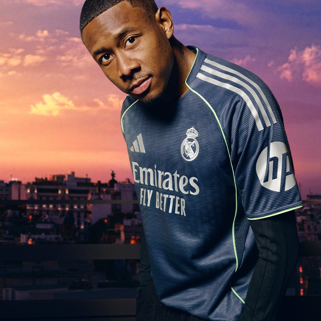 Adidas阿迪达斯男子皇家马德里球迷版客场足球短袖球衣T恤JJ4182