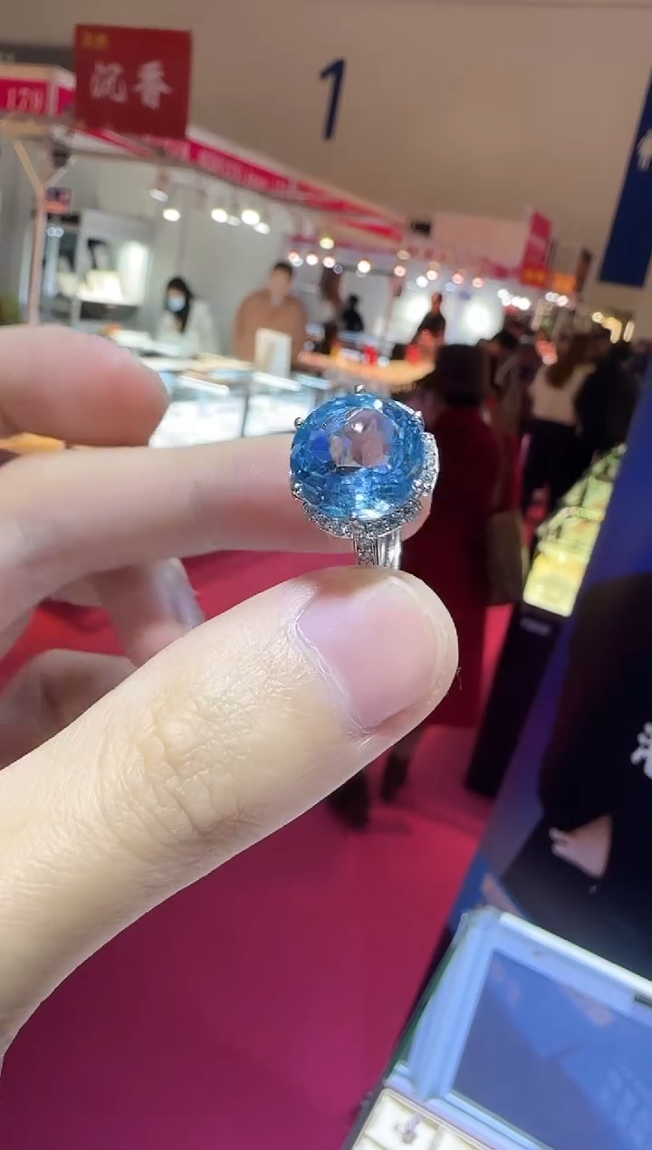 银S925镶嵌戒指托帕石12mm