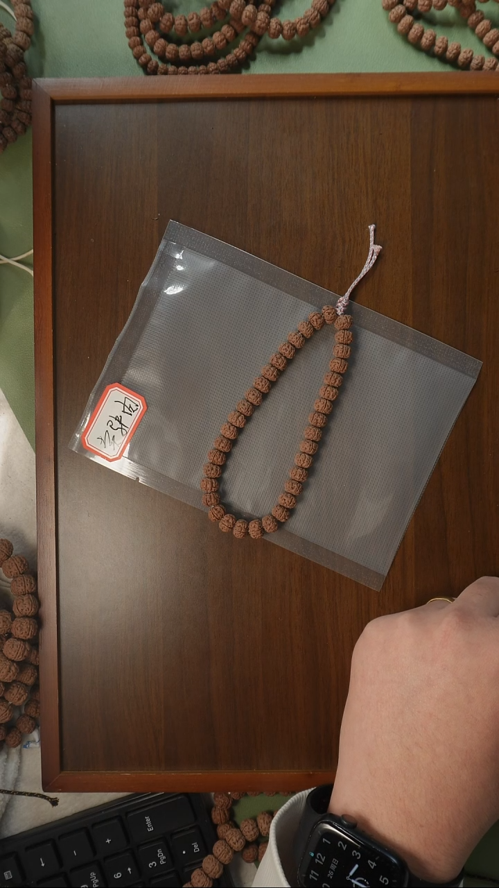 手串金刚菩提@****魏勿里达老树王手持9+