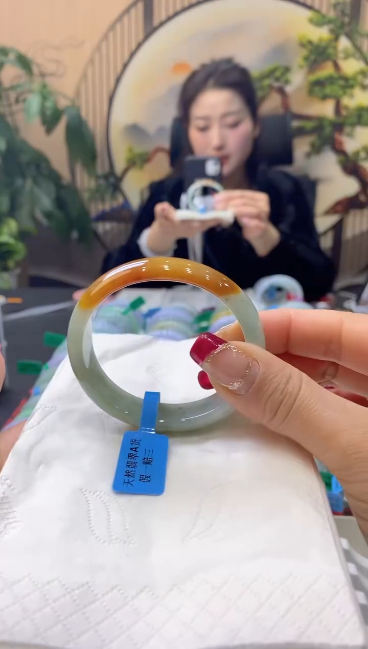 【闪购商品】翡翠手镯未镶嵌99918964