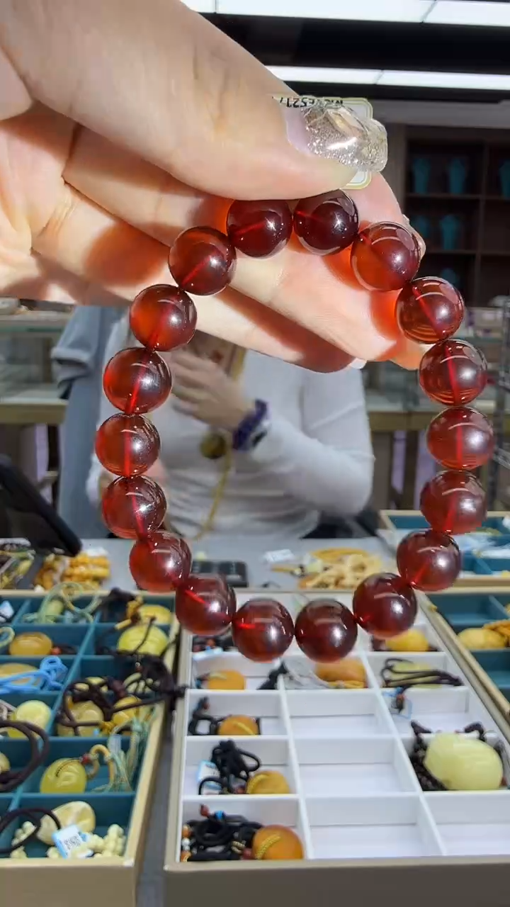 手链琥珀未镶嵌230秒拍号 假一罚三 