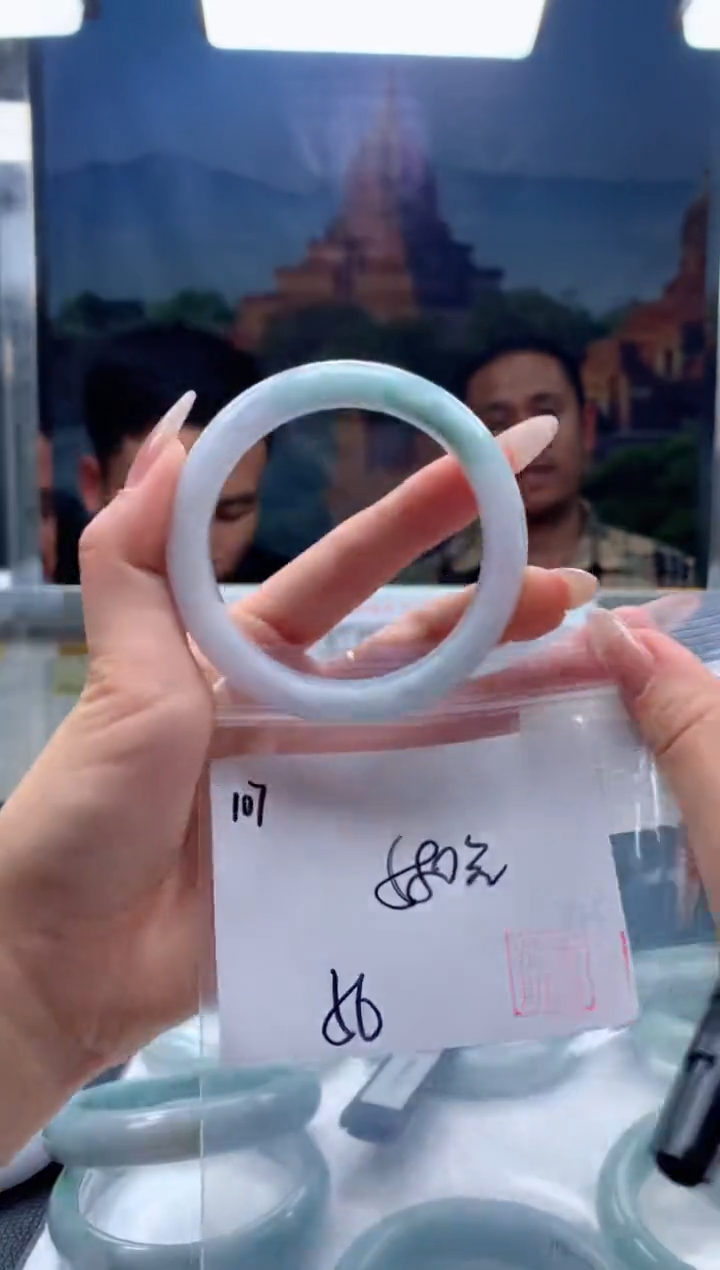 【闪购商品】定制翡翠未镶嵌毛货手镯需精细抛光/手镯107