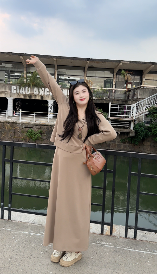 【小稳专属运费补贴6-8】微胖大码秋季显瘦卫衣挂脖连衣裙套装5179