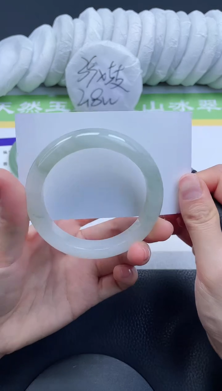 【闪购商品】石英质玉手镯未镶嵌A185-56+