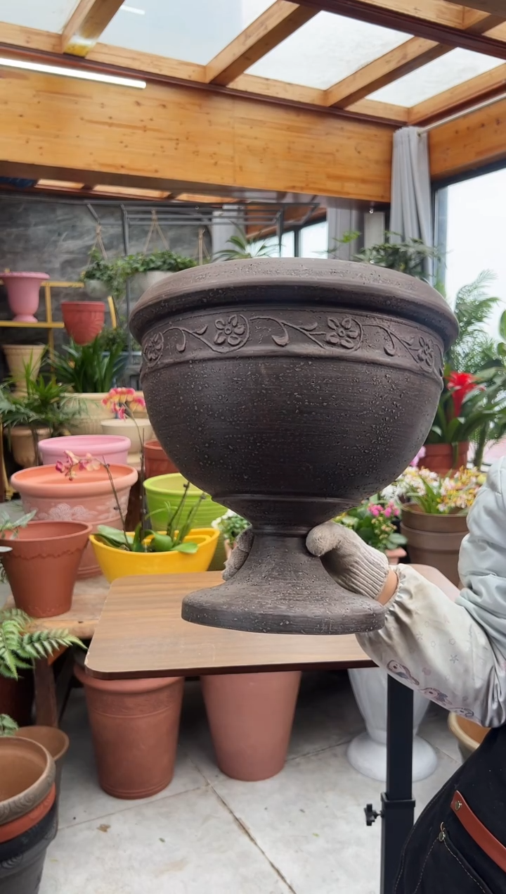 33*32/咖啡色外贸尾单福利酒杯花盆/G33