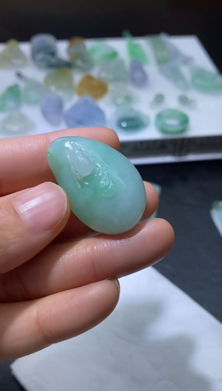 【闪购商品】定制翡翠未镶嵌翡翠毛货~