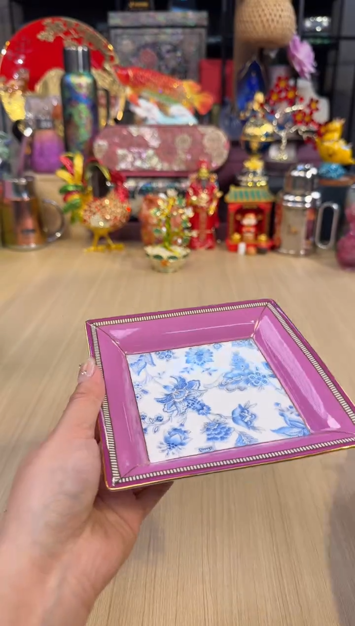 177瑰宝锦绣四方盘-浅紫