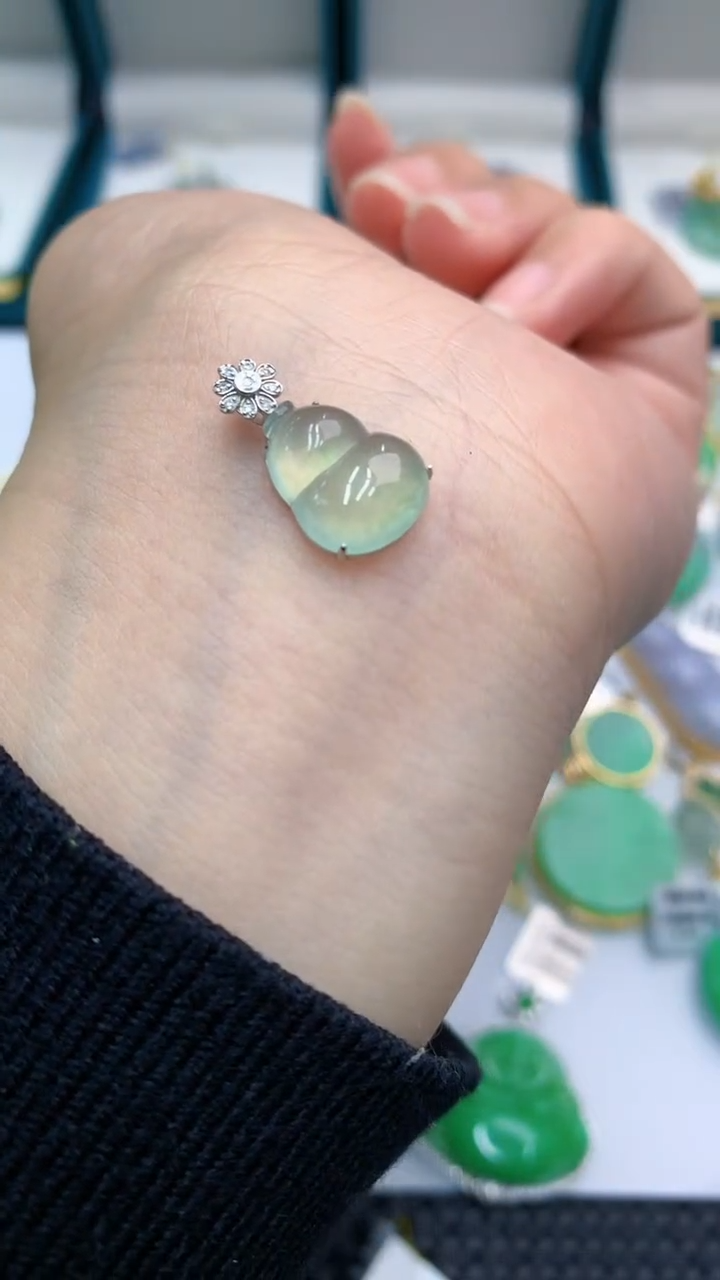 【闪购商品】翡翠颈饰18K金镶嵌            8