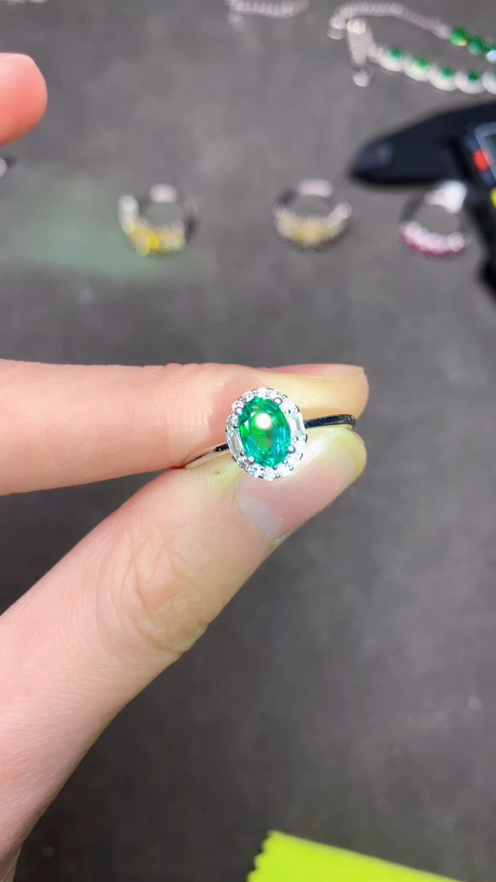【闪购商品】祖母绿戒指银S925镶嵌.....