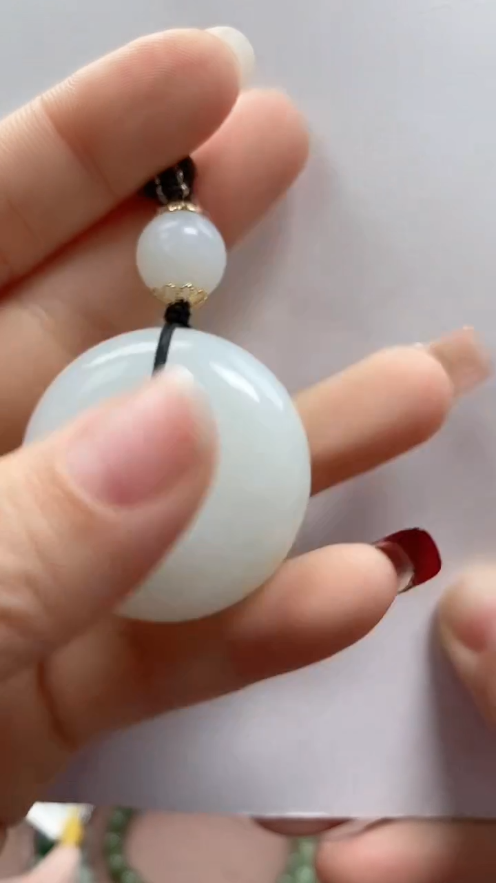 【闪购商品】和田玉颈饰未镶嵌平安扣