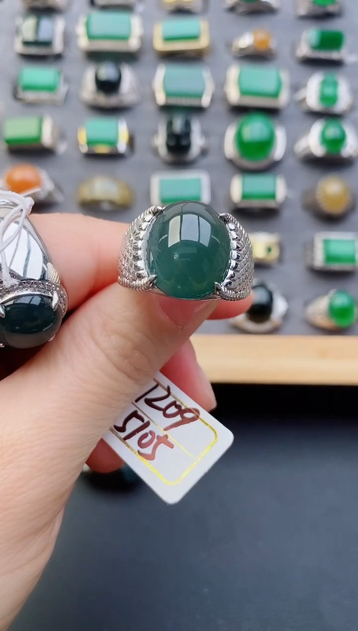 【闪购商品】翡翠戒指银S925镶嵌321321