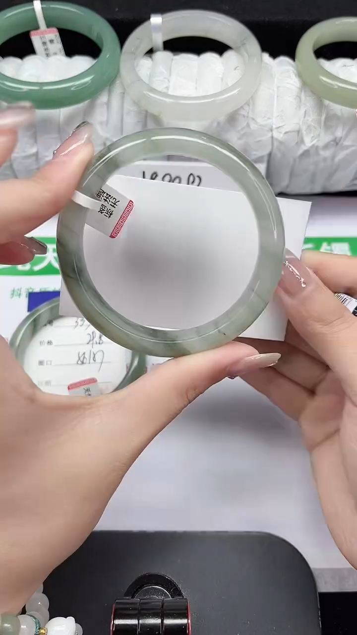 未镶嵌手镯石英质玉334-56/57