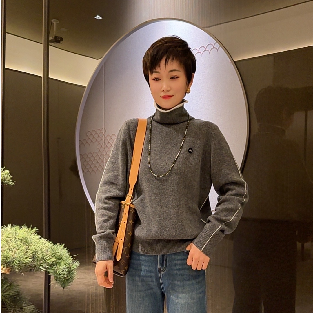 妮子严选冬季纯色中高领百搭洋气款毛衣3855