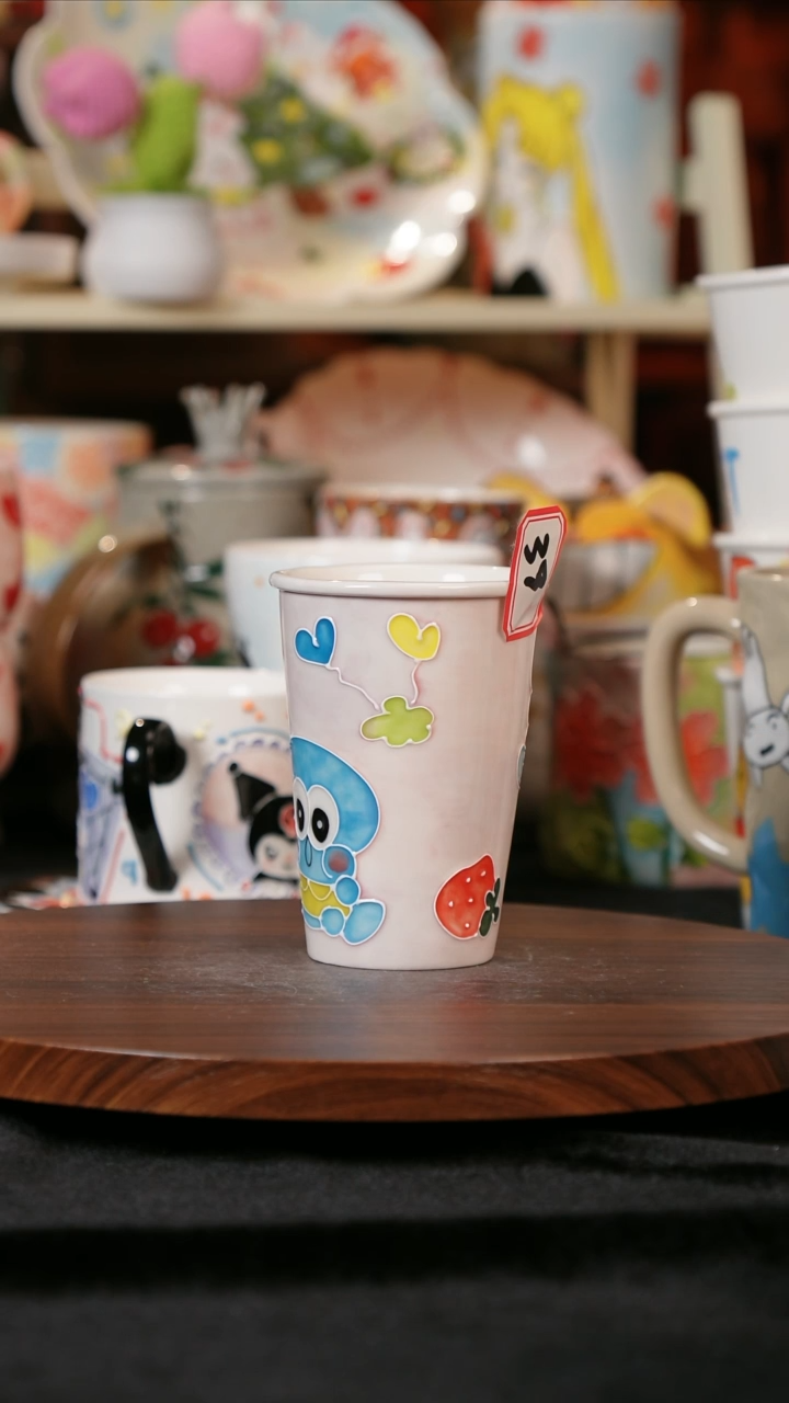 【闪购商品】景德镇手工手绘高温釉下彩陶瓷杯