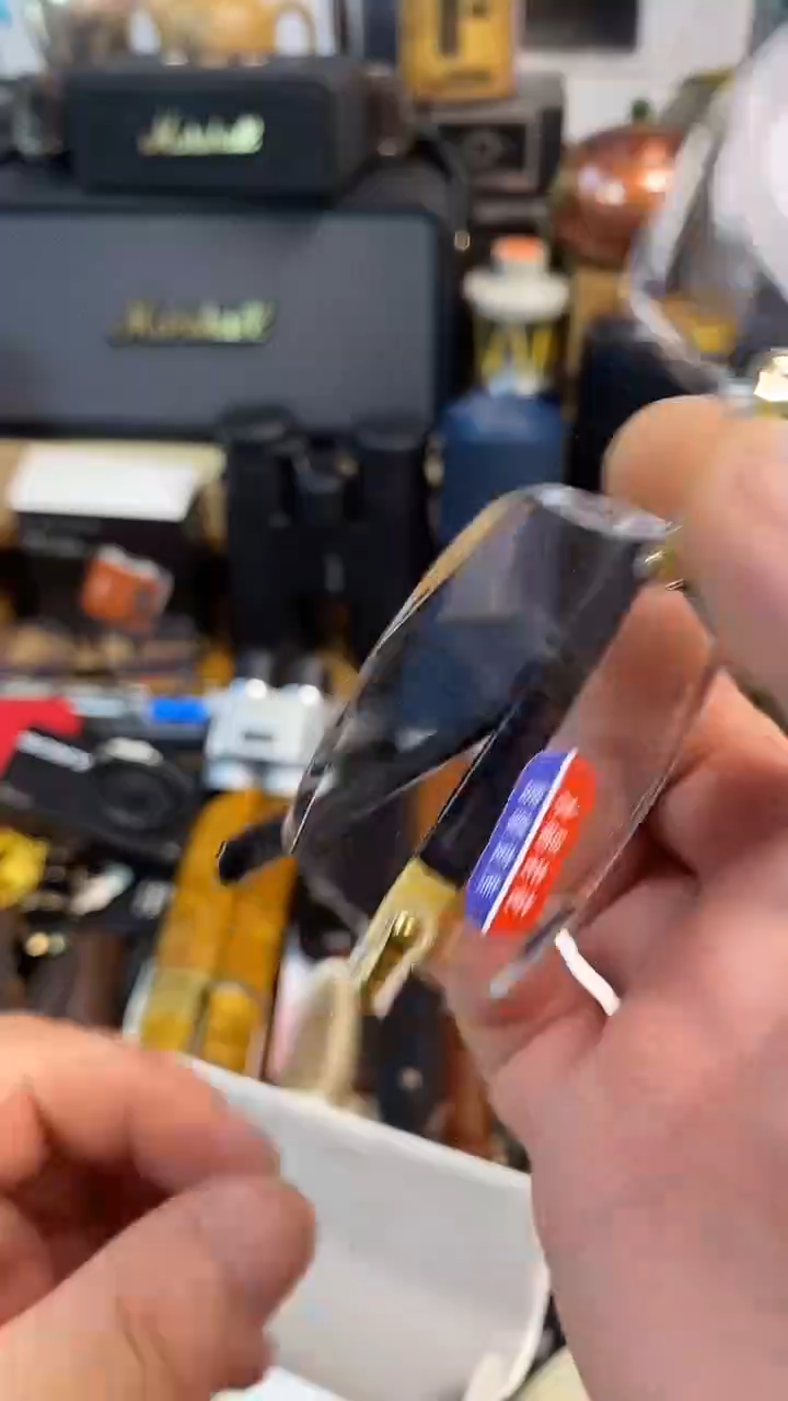 瓷片闪购商品，如图所示