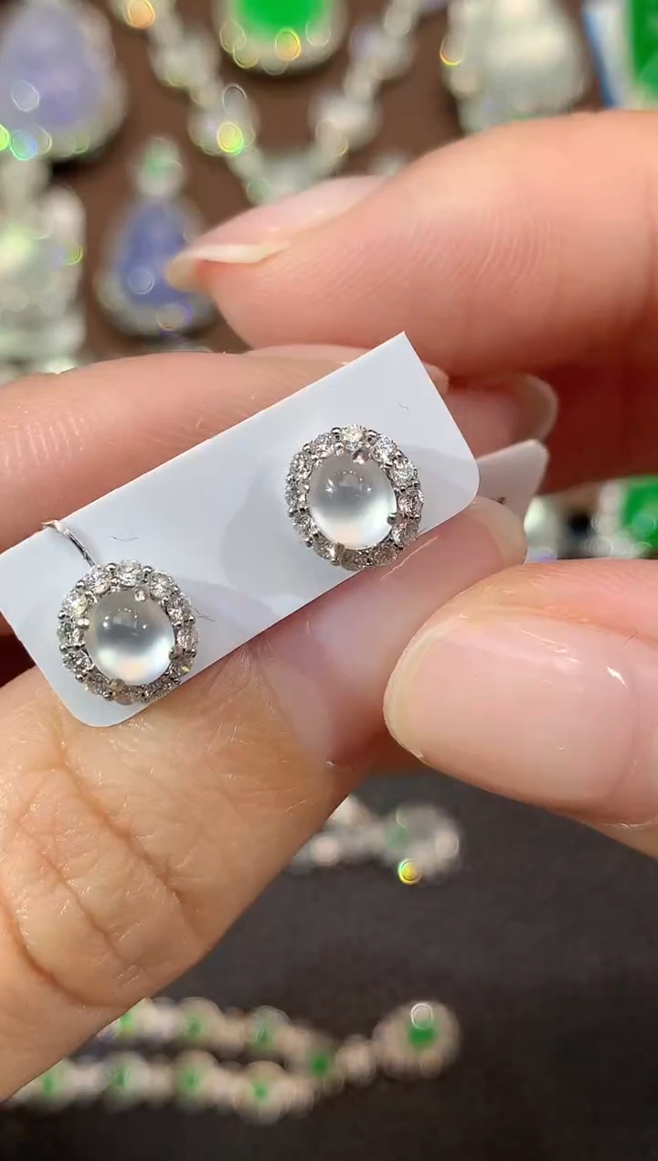 18K金镶嵌翡翠耳饰A77