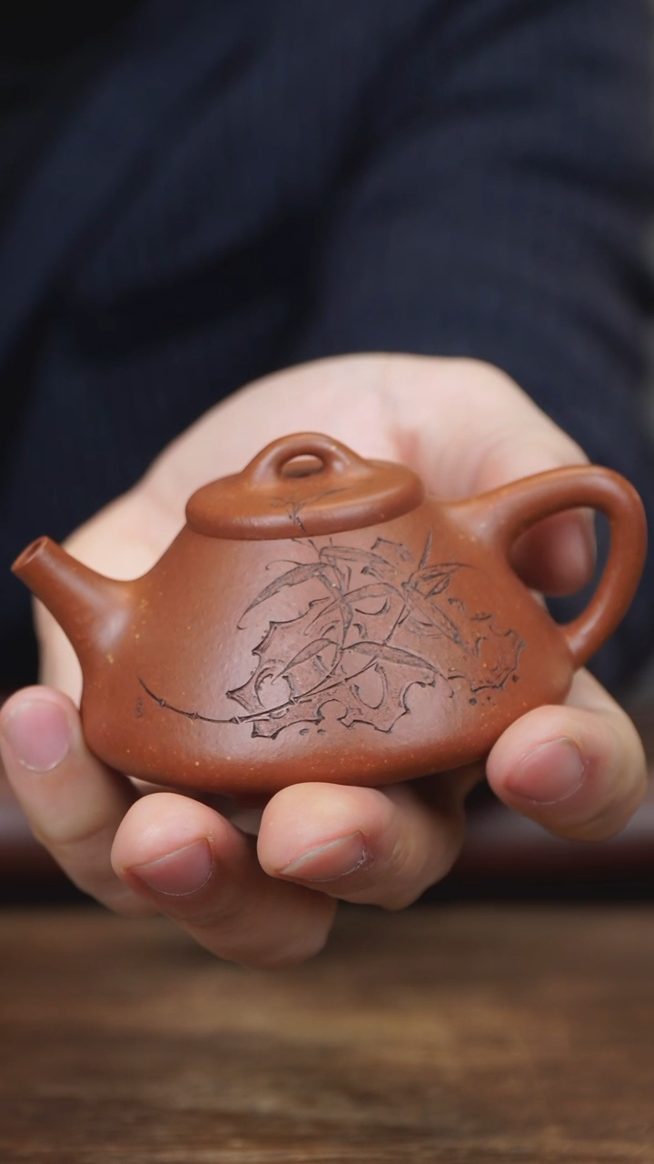 【闪购商品】紫砂茶壶110ml 刻绘子冶石瓢 家藏降坡泥