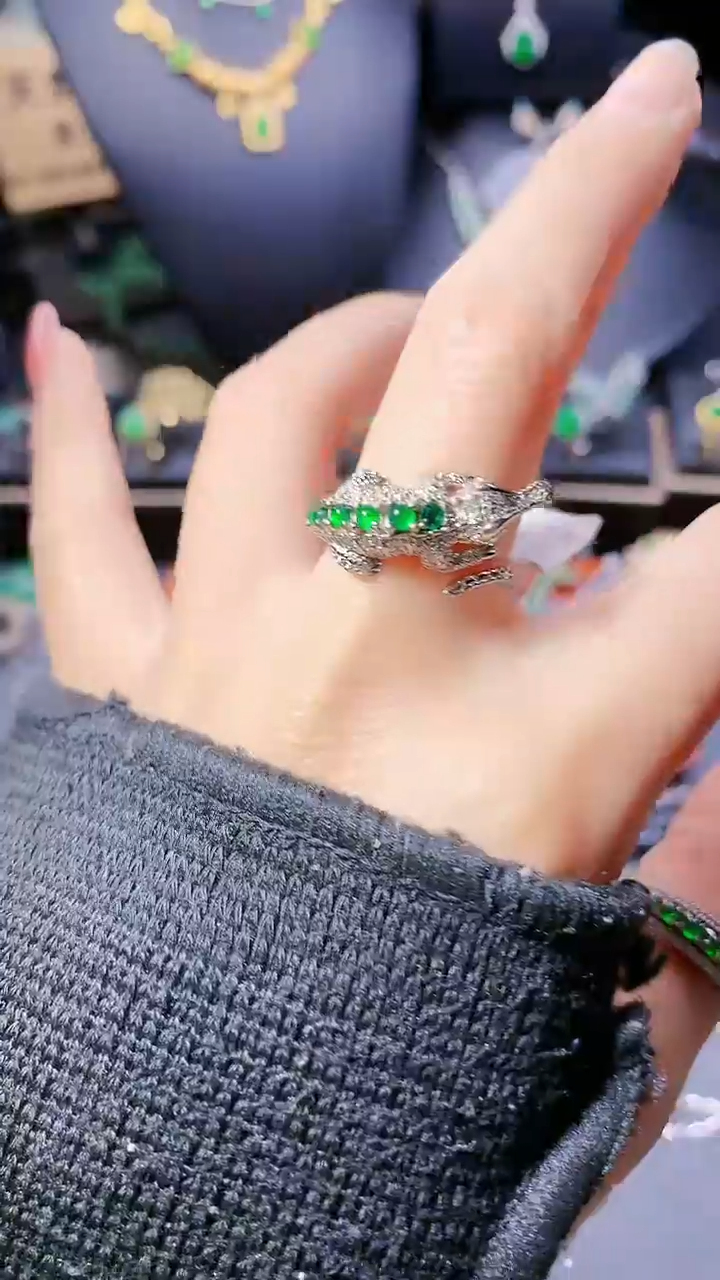 【闪购商品】翡翠戒指银S925镶嵌戒指