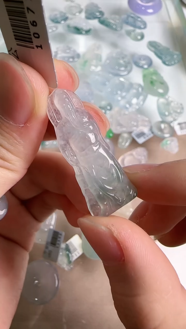 【闪购商品】翡翠吊坠(不含链)未镶嵌···