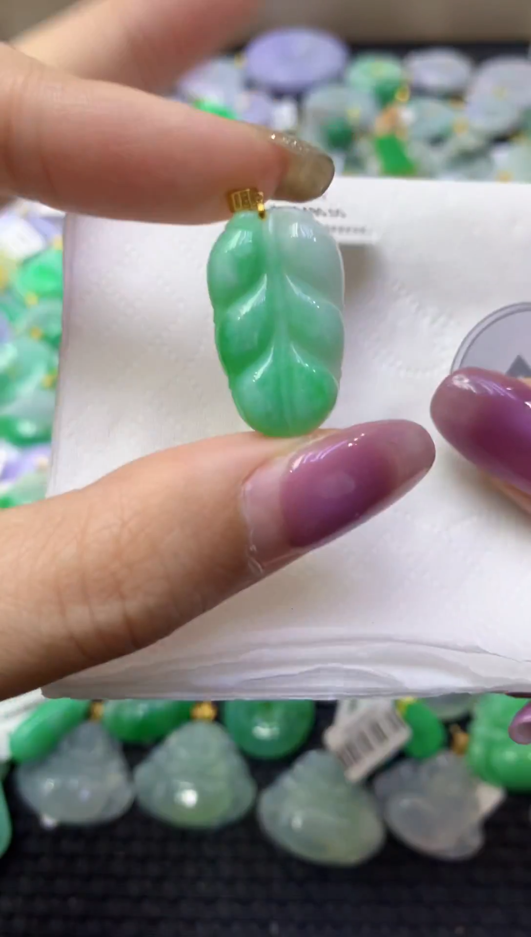 颈饰18K金镶嵌翡翠天然缅甸翡翠A货