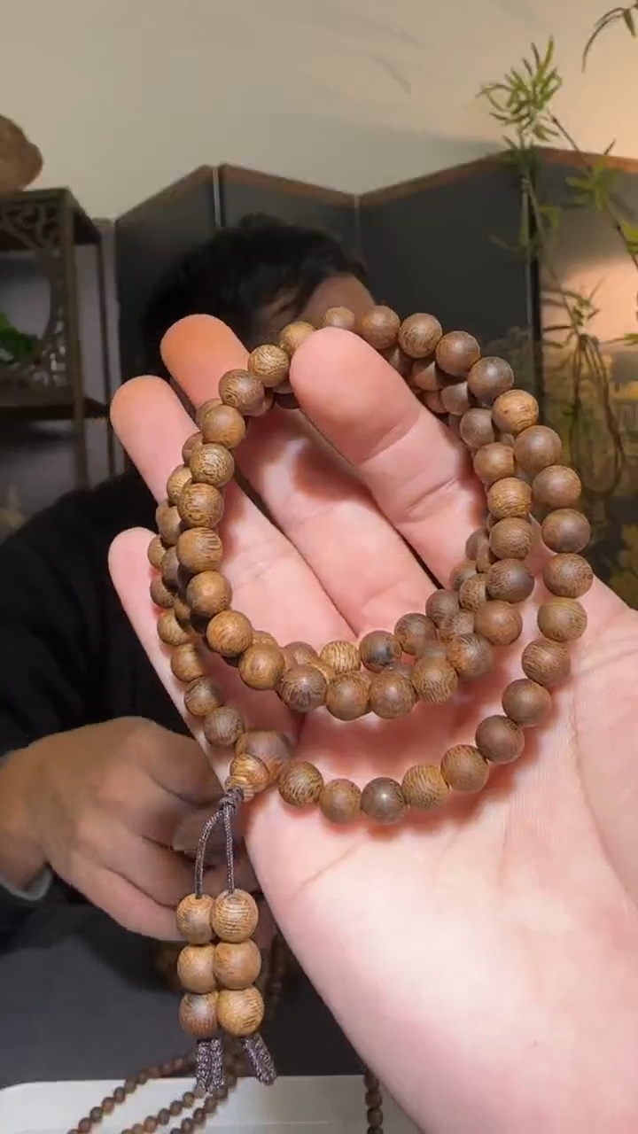 【闪购商品】沉香手串多圈白奇圆珠0.7/17g多样性发一条