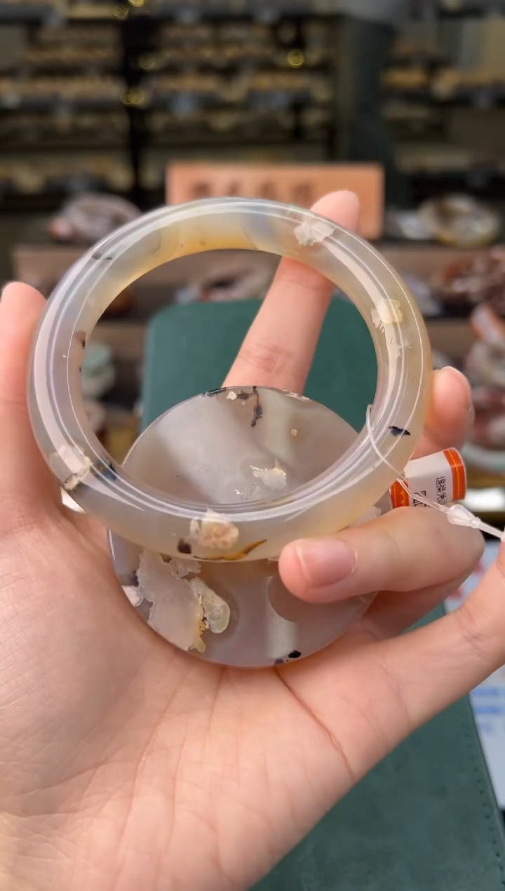 石英质玉未镶嵌手镯61圈口（赠送镯心）61518