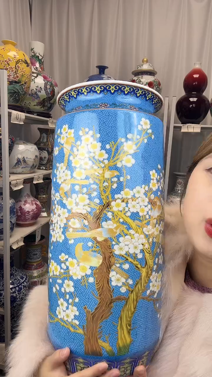 摆件陶瓷景德镇珐琅彩画卷筒高45 口径20