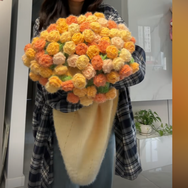 奶油芝士色毛线材料包渐变绒毛玫瑰花束毯子diy玫瑰花毯子