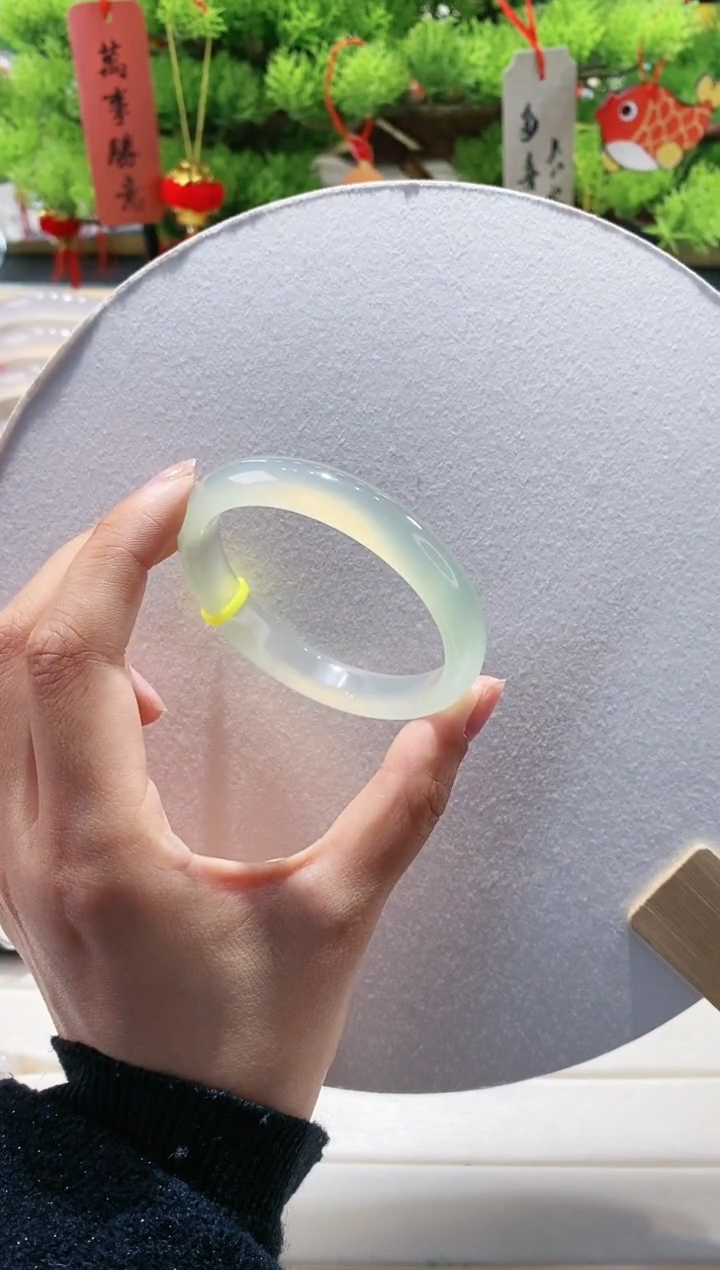 【闪购商品】玛瑙/玉髓手镯未镶嵌77-