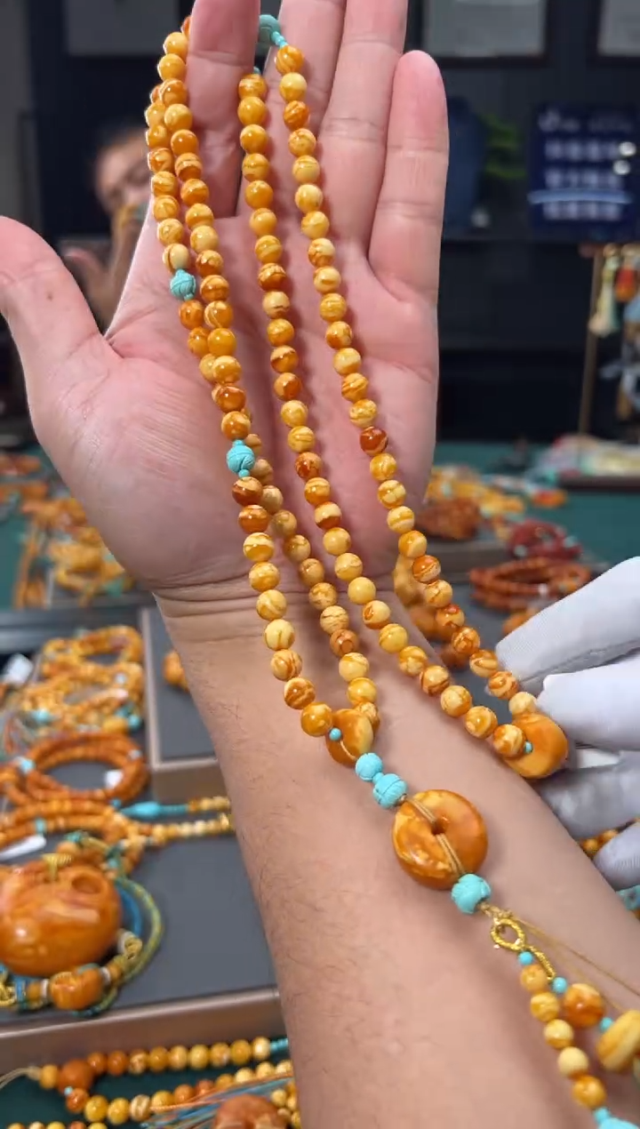 【闪购商品】琥珀裸石18K金镶嵌蜜蜡妖花设计款吞金兽108项链-S2