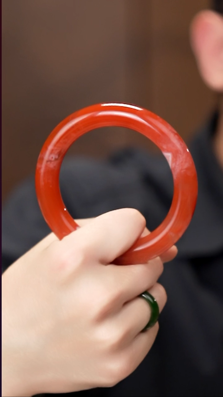 未镶嵌南红玛瑙手镯62.5 工厂抛货 不退不换  