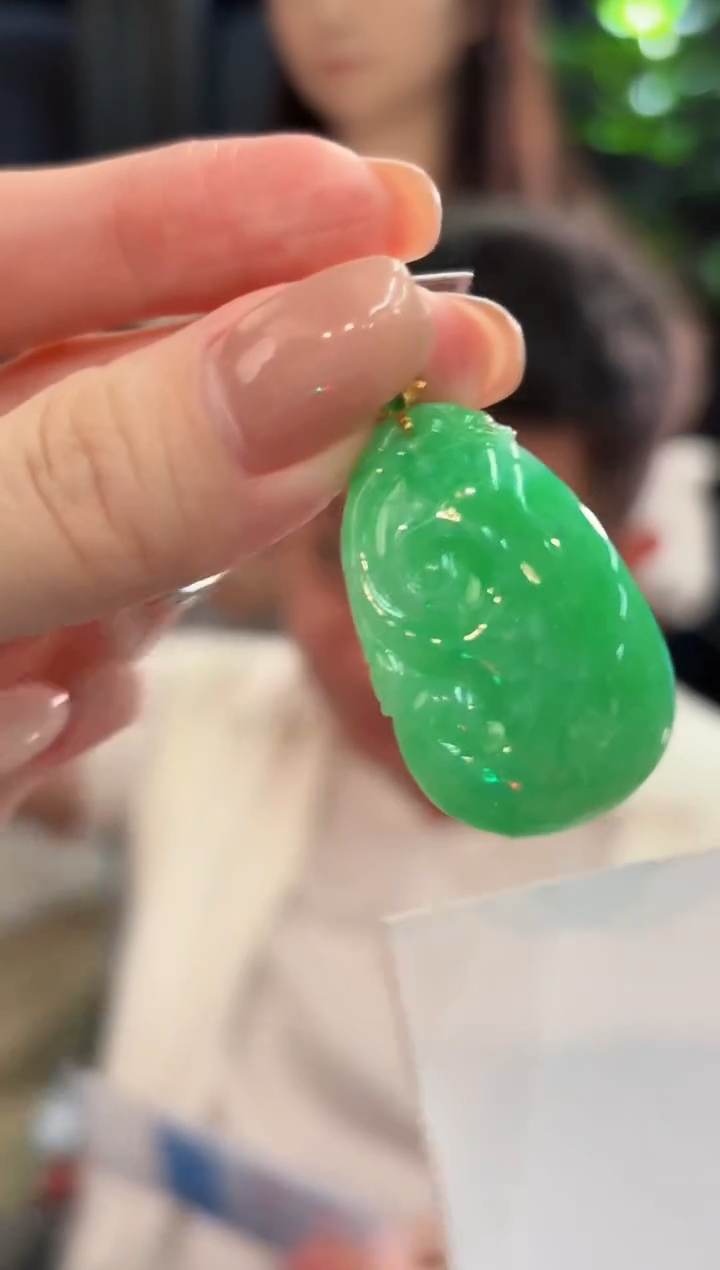 颈饰18K金镶嵌翡翠 缅甸A货/支持复检/一件